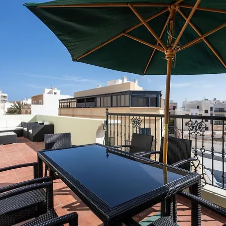 & Terrace 3a * Arrecife